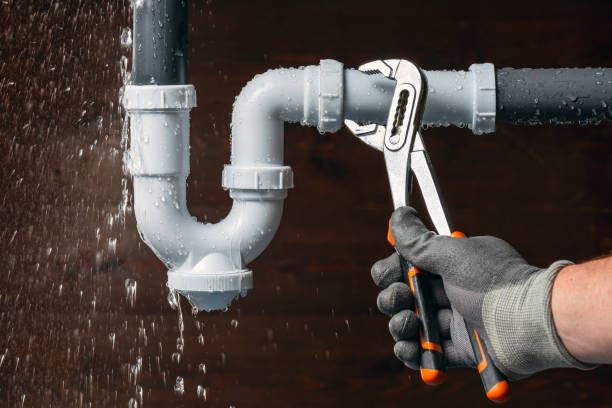 Professional Gas Line Repair technician working in Albion, WA